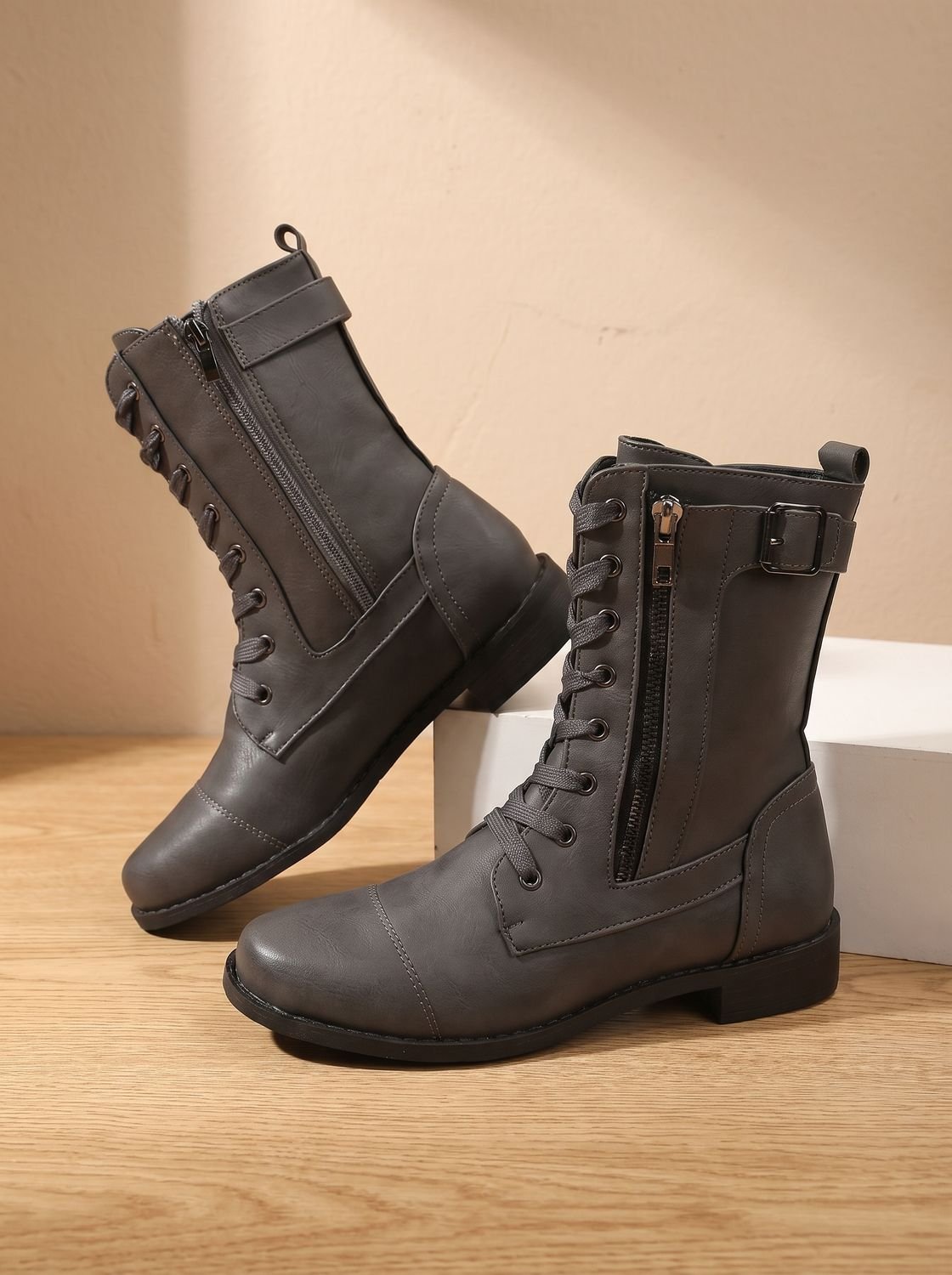 Damen Schnürboots Aus Kunstleder Mit Seitlichem Reißverschluss