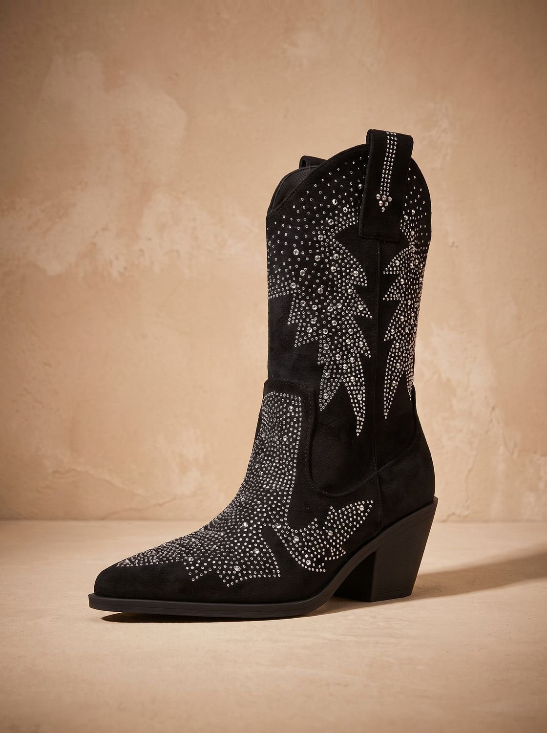 Damen-Wadenstiefel mit Strass und Blockabsatz als stilvolles Modeaccessoire