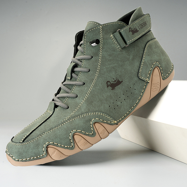 Men's mid-top sneakers