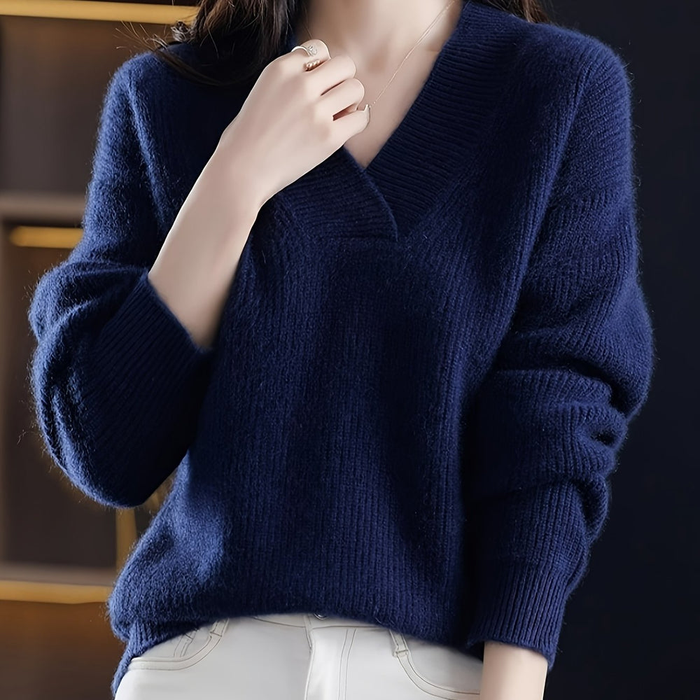 Loose-fitting V-neck sweater for women
