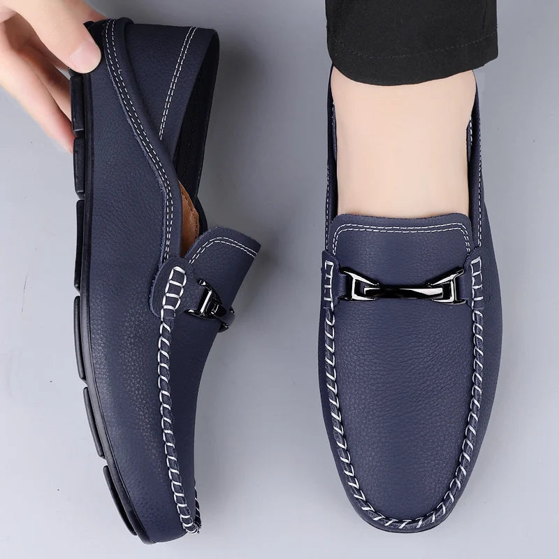 Slipper für Herren im klassischen Loafer-Schnitt