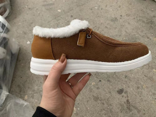 Women's Winter Slip-On Shoes with Faux Fur