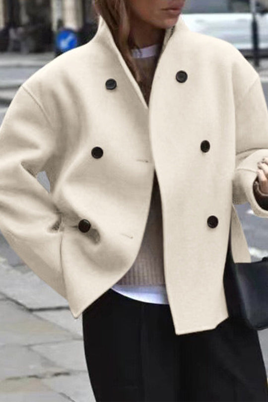 Women's garment with a timeless, elegant design