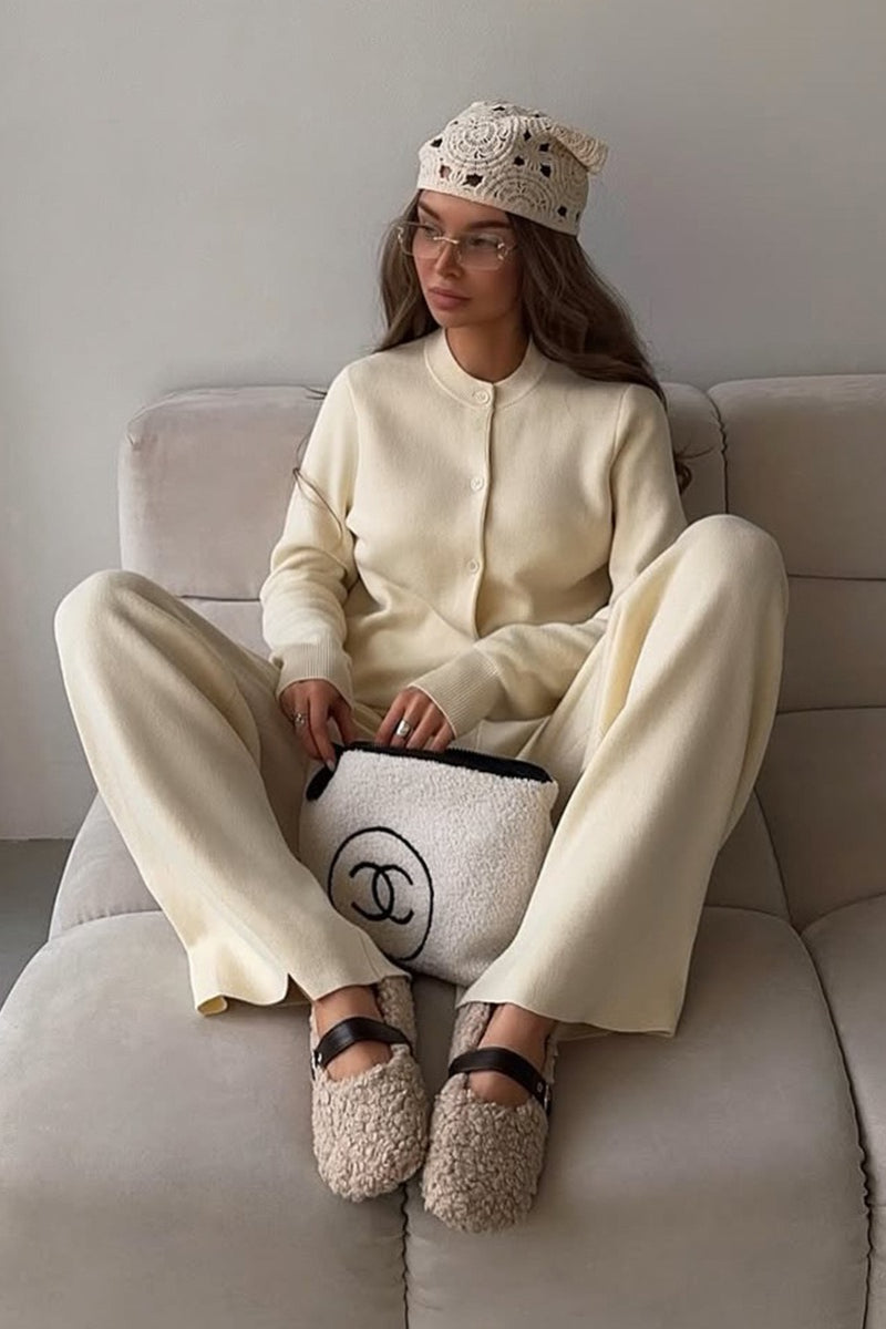 Damen-Cardigan des Stricksets mit offener Vorderseite
