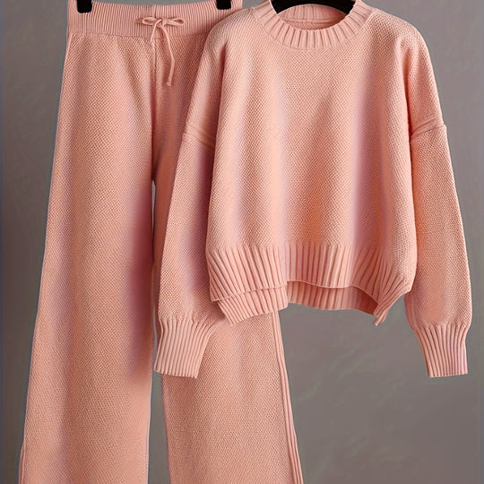 Two-piece knitwear set with round neck and wide-leg trousers for women