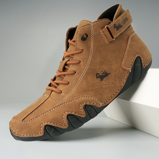 Men's mid-top sneakers
