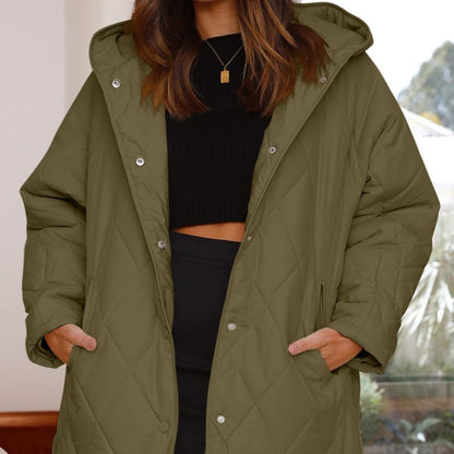 Damen-Steppjacke mit Kapuze und praktischen Fronttaschen