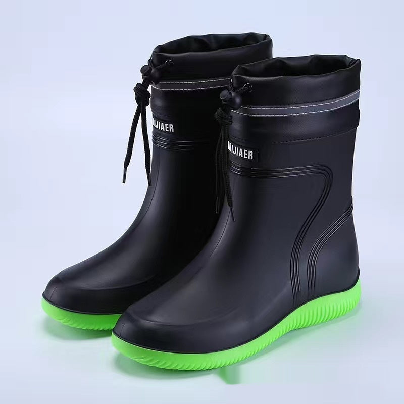 Innenansicht des weichen Fleece-Futters der Gummistiefel
