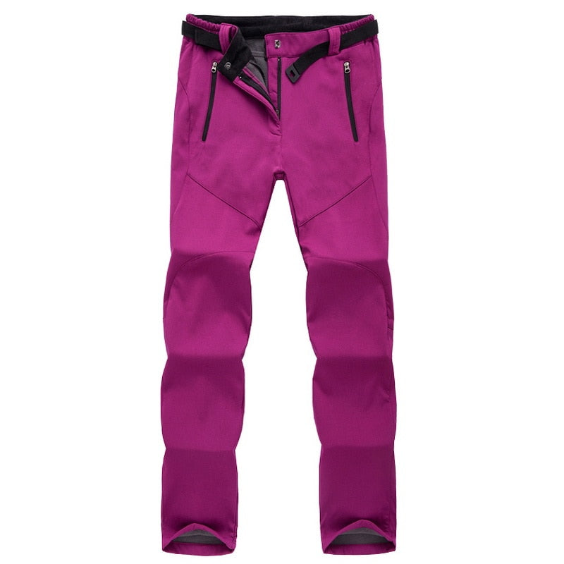 Women's hiking trousers with elastic leg cuffs