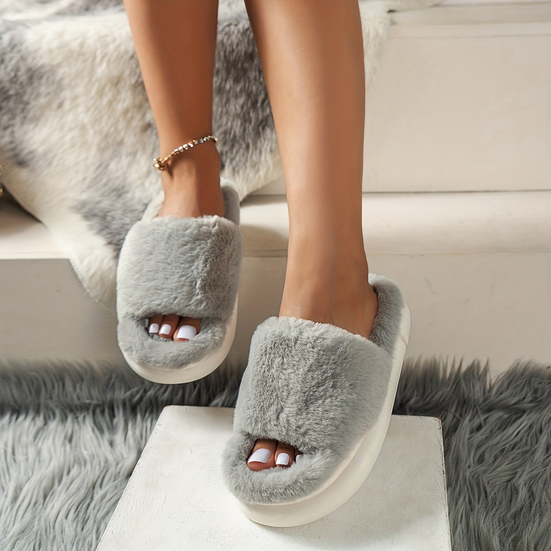 Plush slippers in a single-band design for women