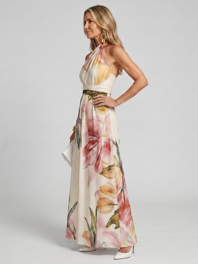 Frontansicht eines femininen Damen-Maxikleids mit Blumenmuster