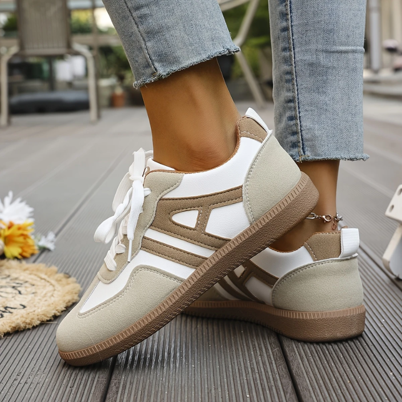 Women's Sneakers with a Slim Shape and Versatile Style