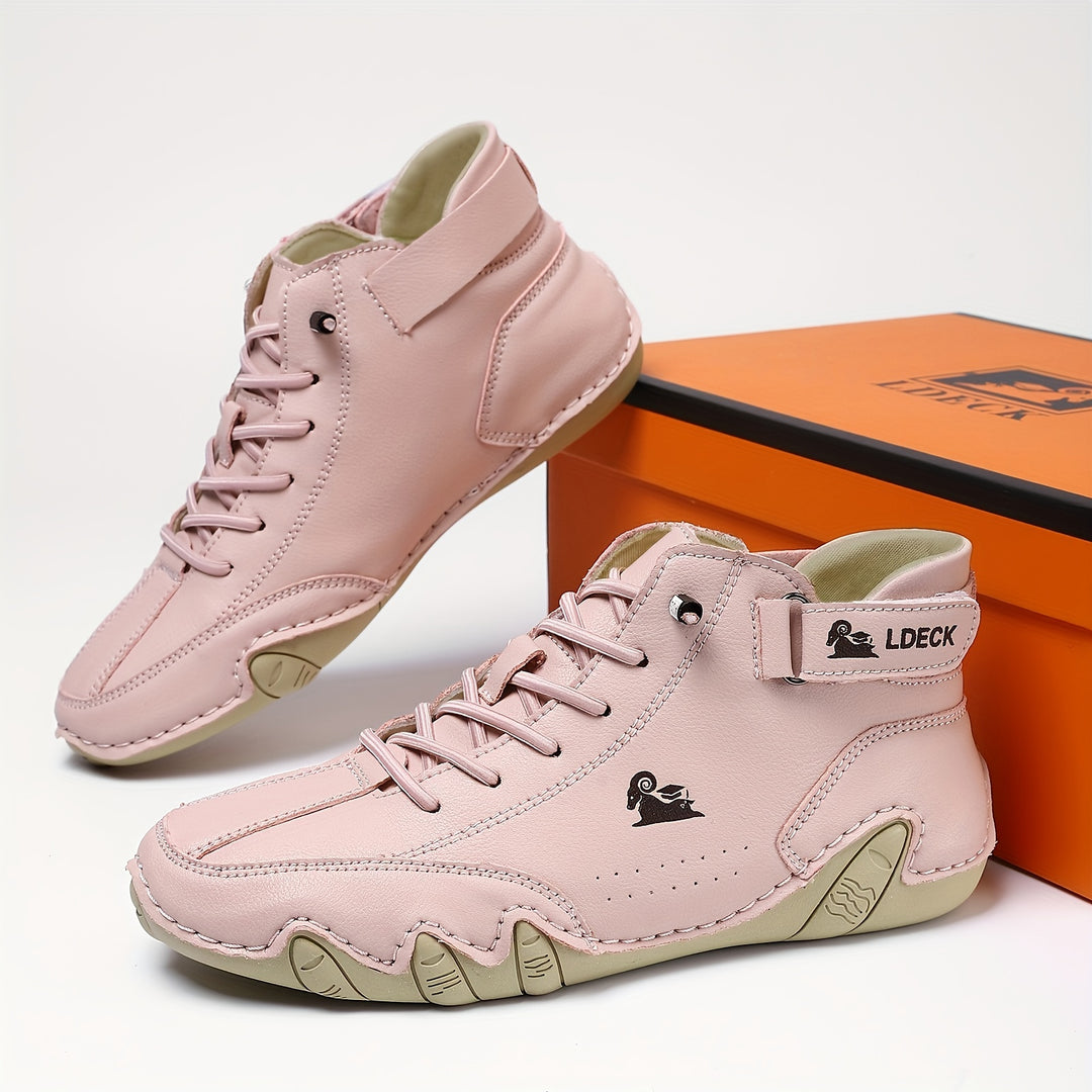 Lightweight hiking boots for women