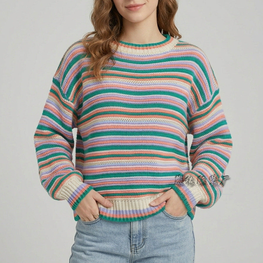 Seitliche Ansicht des Damen-Strickpullovers mit lockerem Schnitt