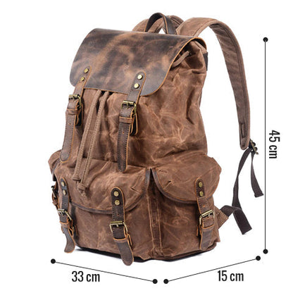 Geräumiger Canvas-Rucksack mit Seitentaschen