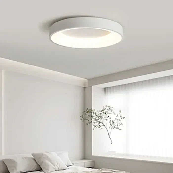 Round LED ceiling lamp – Scandinavian design &amp; warm white light