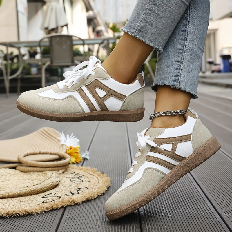 Women's Sneakers with a Slim Shape and Versatile Style