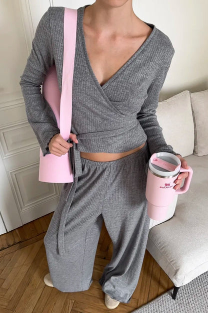 Rippstrick-Zweiteiler für einen bequemen und stilvollen Look