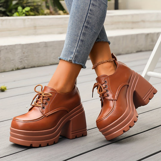 Women's platform lace-up shoes in retro design