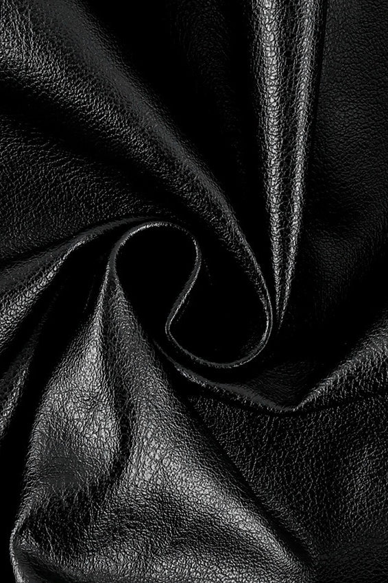 Damen-Kunstlederjacke als vielseitiges Outfit für die Übergangszeit