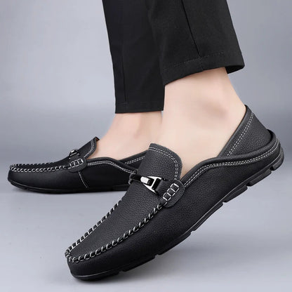 Slipper für Herren im klassischen Loafer-Schnitt