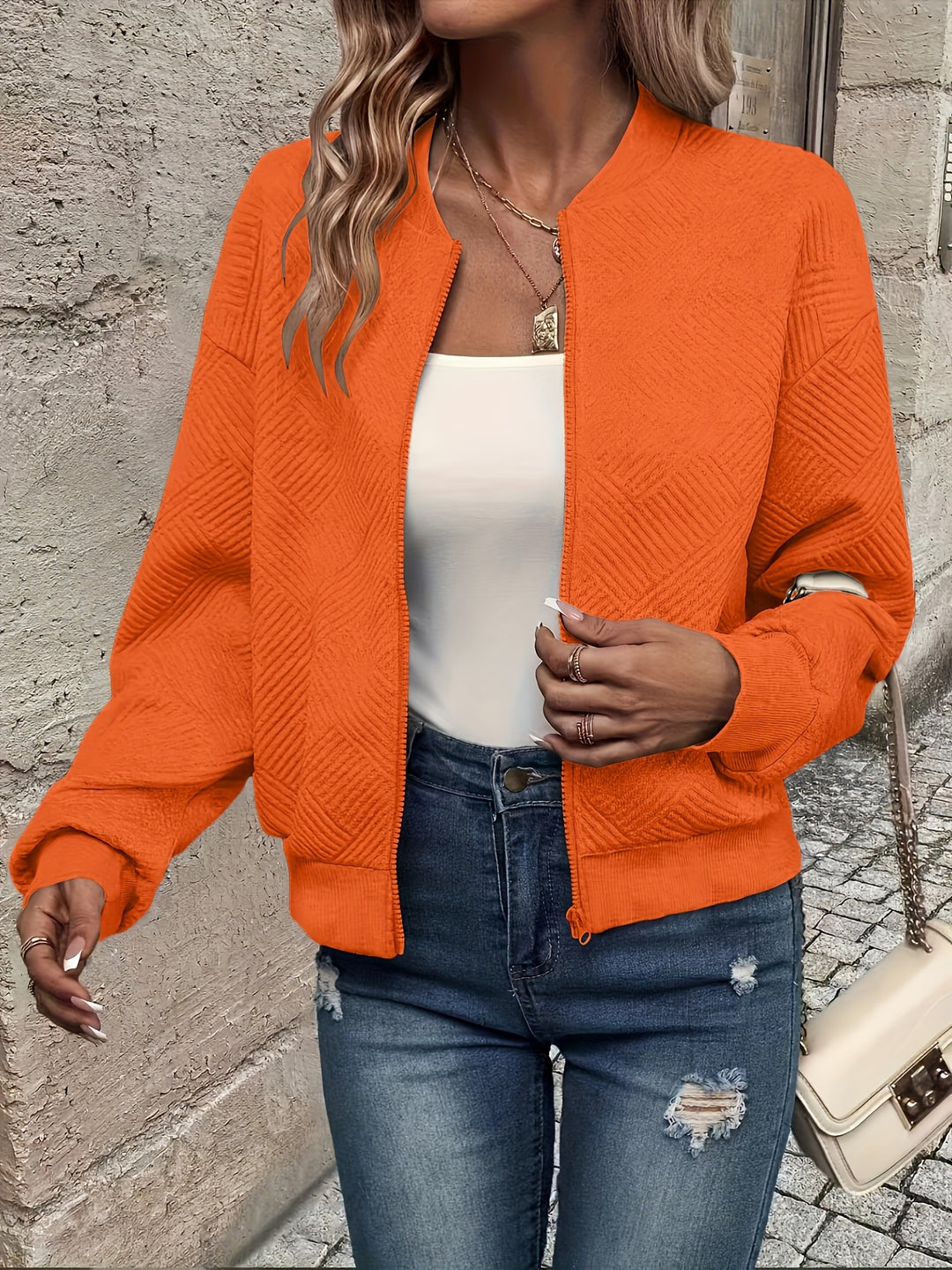 Lightweight transitional jacket with stand-up collar and zipper for women