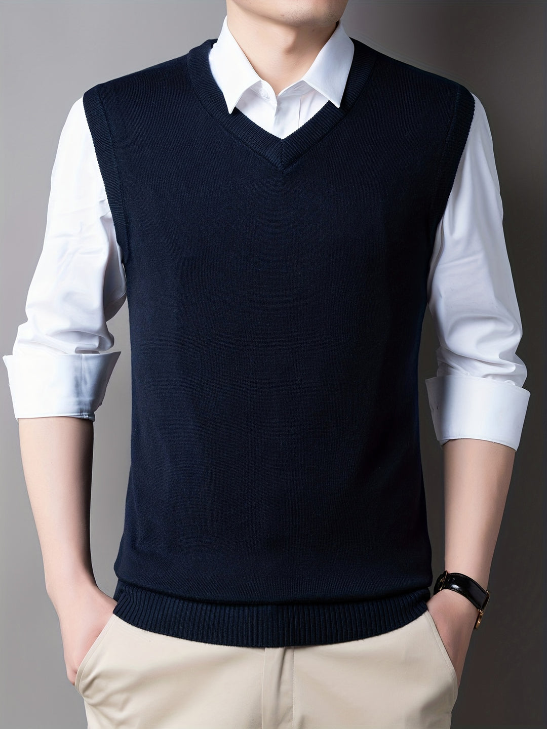 Sleeveless V-neck knit sweater for men