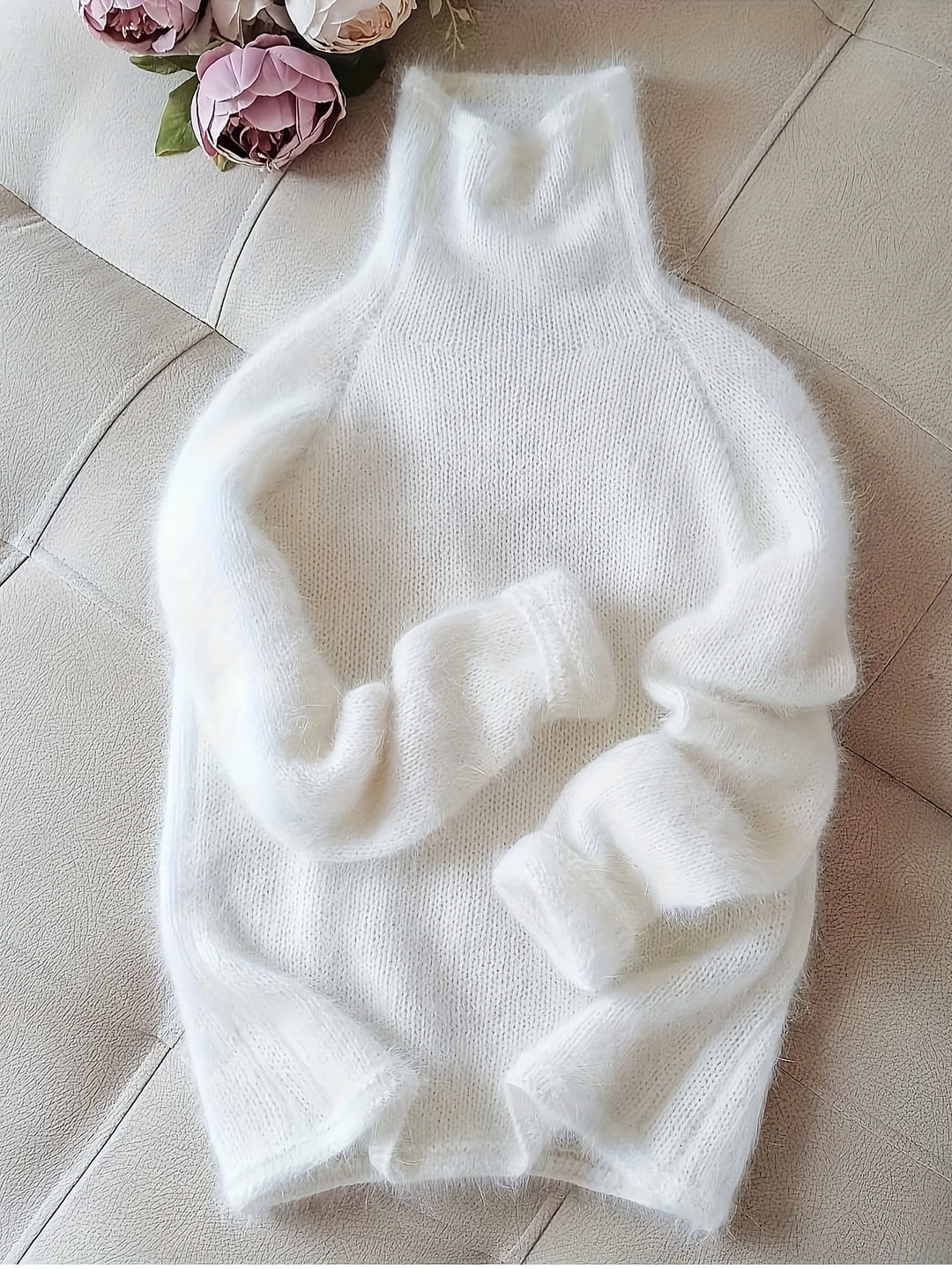 Women's solid-color roll-neck sweater