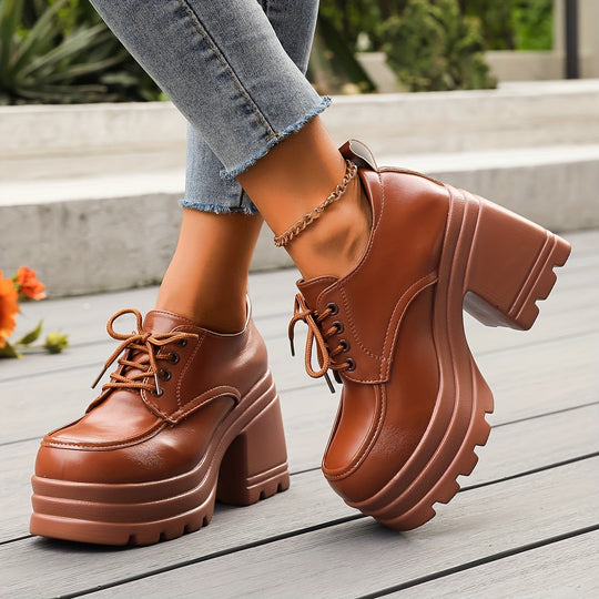 Women's platform lace-up shoes in retro design