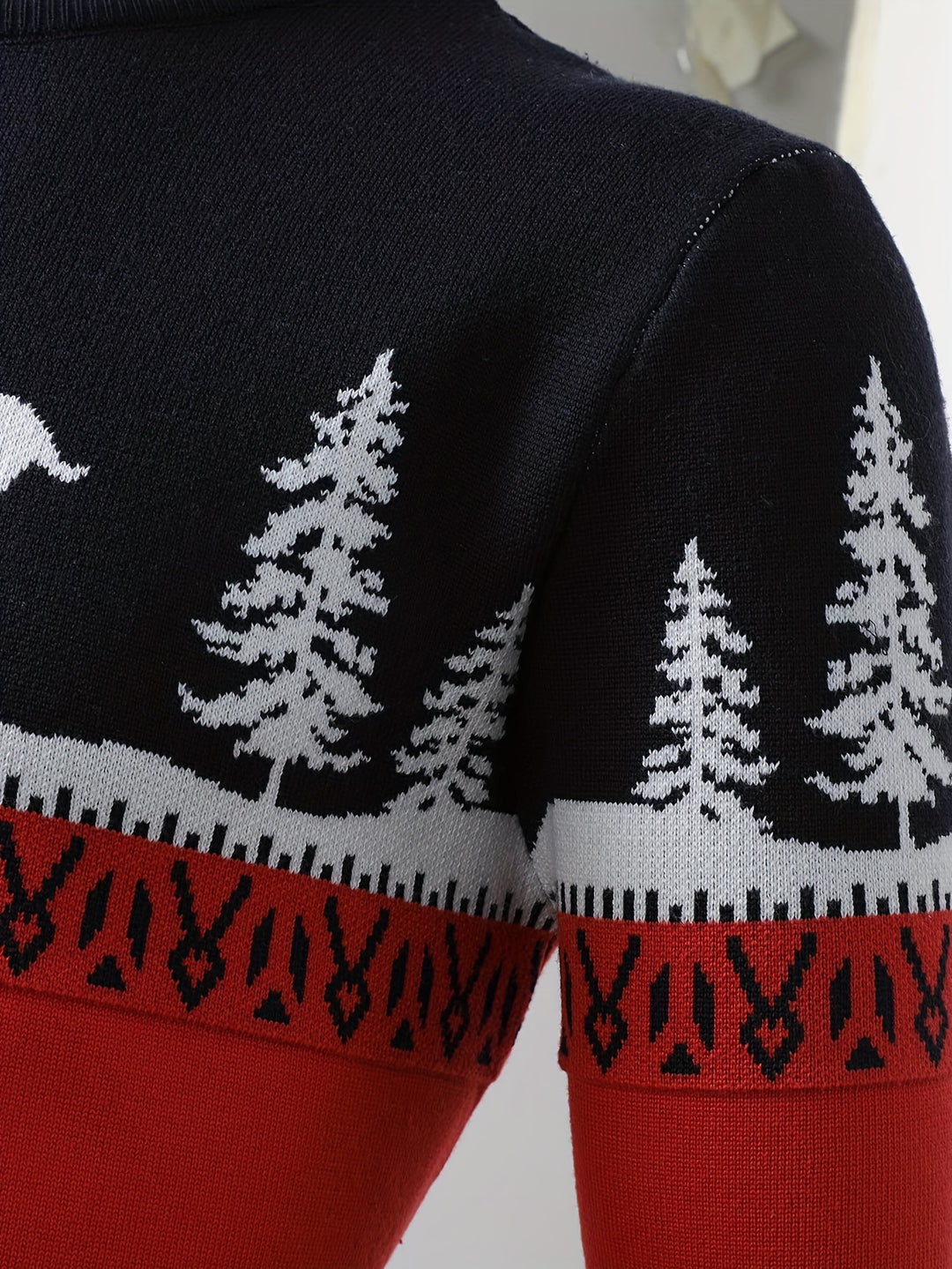 Christmas sweater with reindeer and Christmas tree motif for men