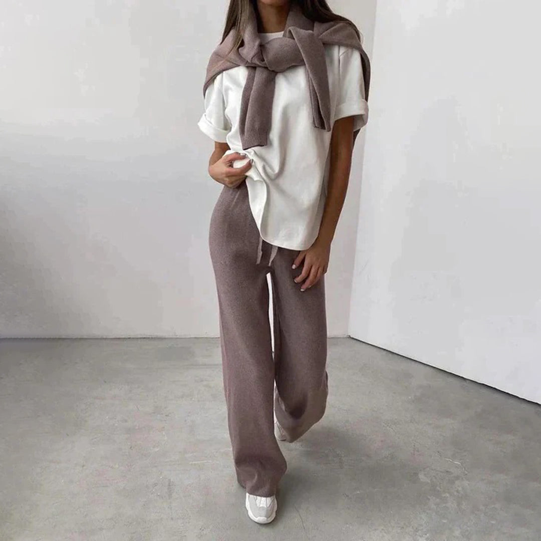 Damenmode aus weichem Strick in Kaffeebraun für entspannte Alltagslooks