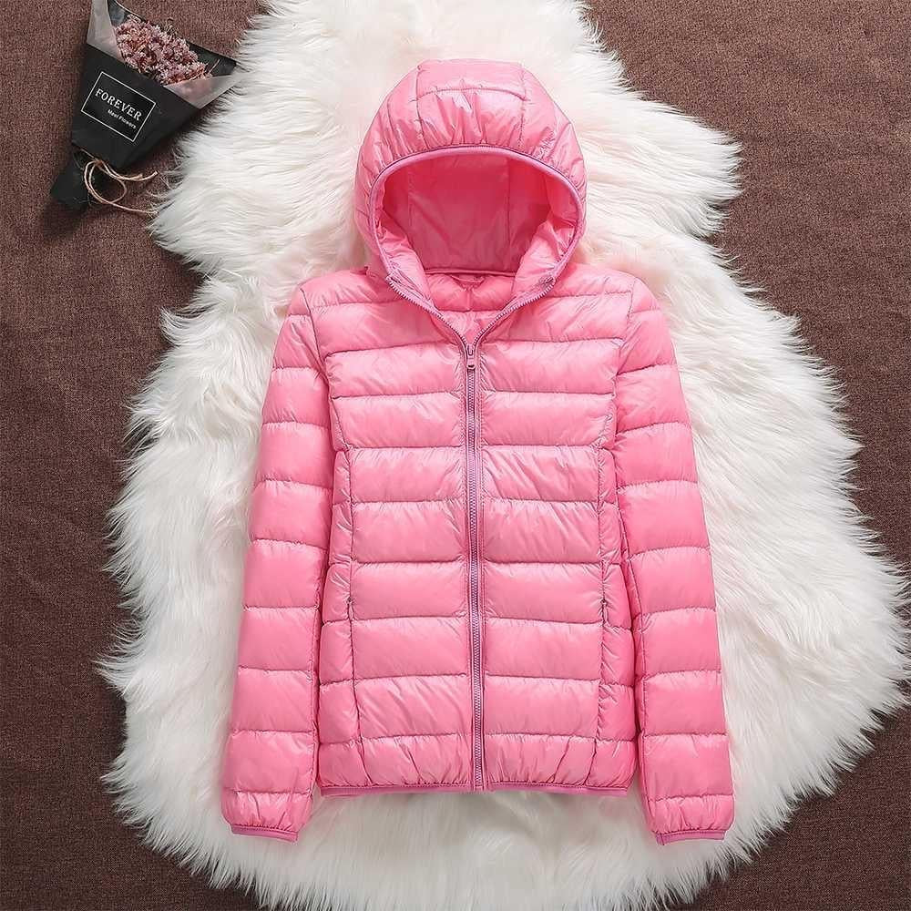 Women's down jacket with hood and classic design 
