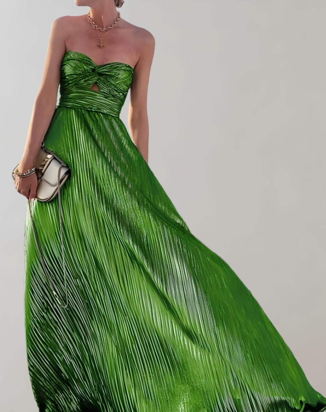 Women's Long Pleated Dress with Sweetheart Neckline