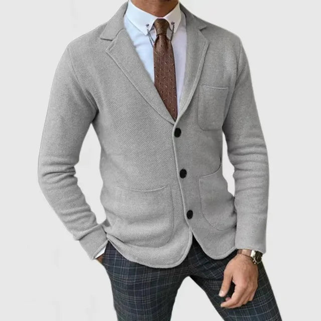 Men's knitted blazer with classic design 
