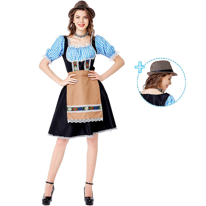 Damen-Oktoberfest-Outfit im Dirndlstil mit Carmenbluse