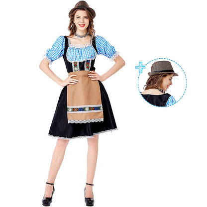 Damen-Oktoberfest-Outfit im Dirndlstil mit Carmenbluse