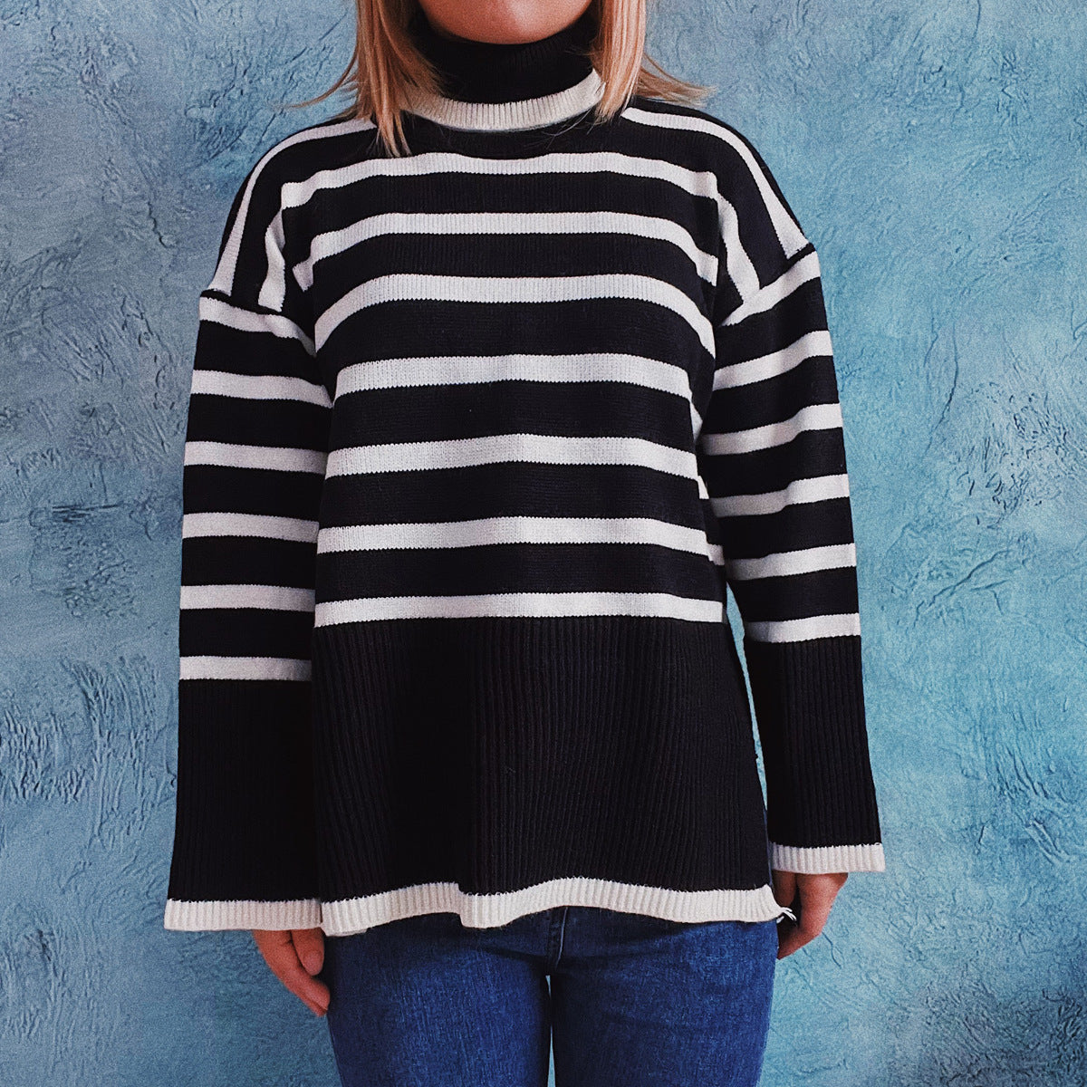 Detailansicht des Strickmusters am Pullover