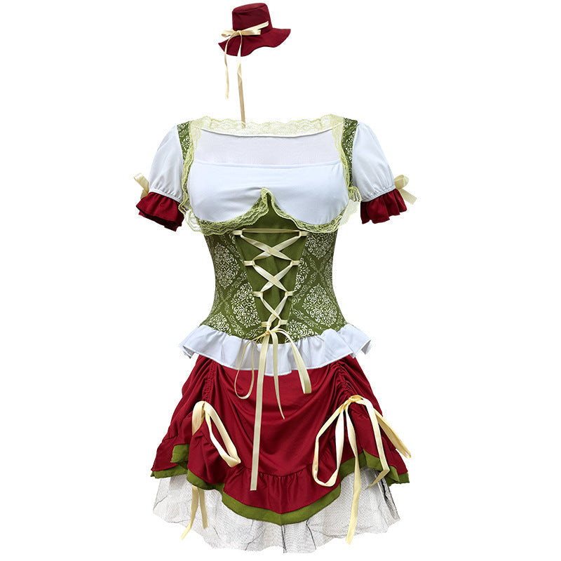 Langer Stufenrock des traditionellen Damen-Dirndls in der Detailansicht