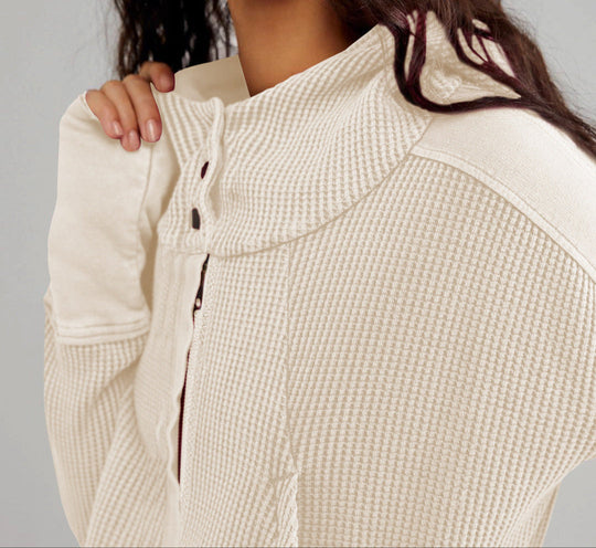 Women's hooded jacket with textured pattern