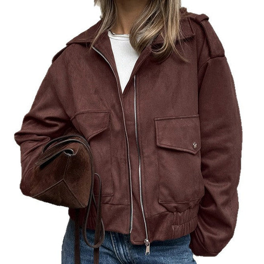 Women's short jacket with zipper and patch pockets