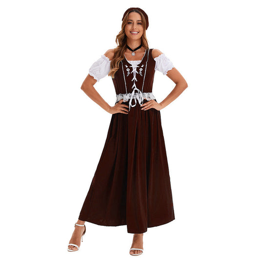 Spitzenbund als dekoratives Detail am Damen-Trachtenkleid