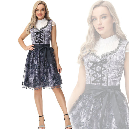 Damen-Dirndlkleid mit geschnürtem Mieder und Spitzenüberrock