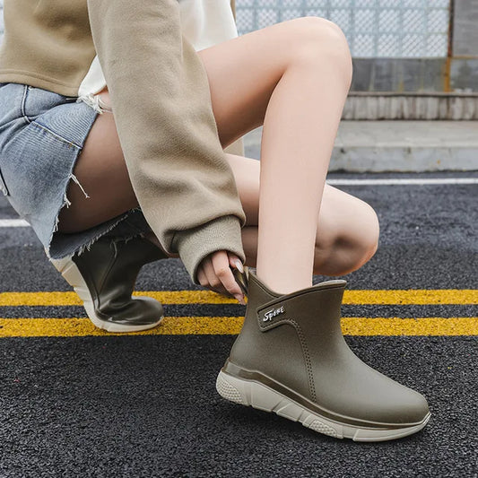 Wasserdichte Damen-Gummistiefel für regnerisches Wetter