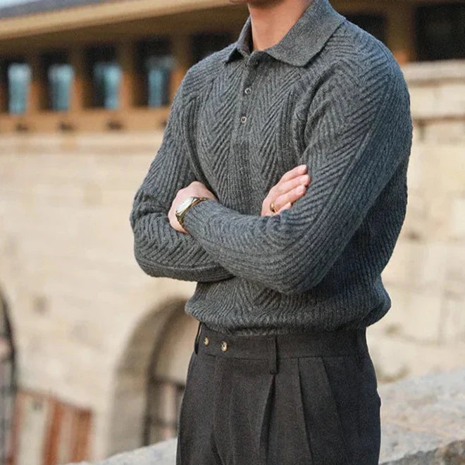 Men's knitted polo shirt with a modern pattern