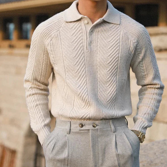 Men's knitted polo shirt with a modern pattern