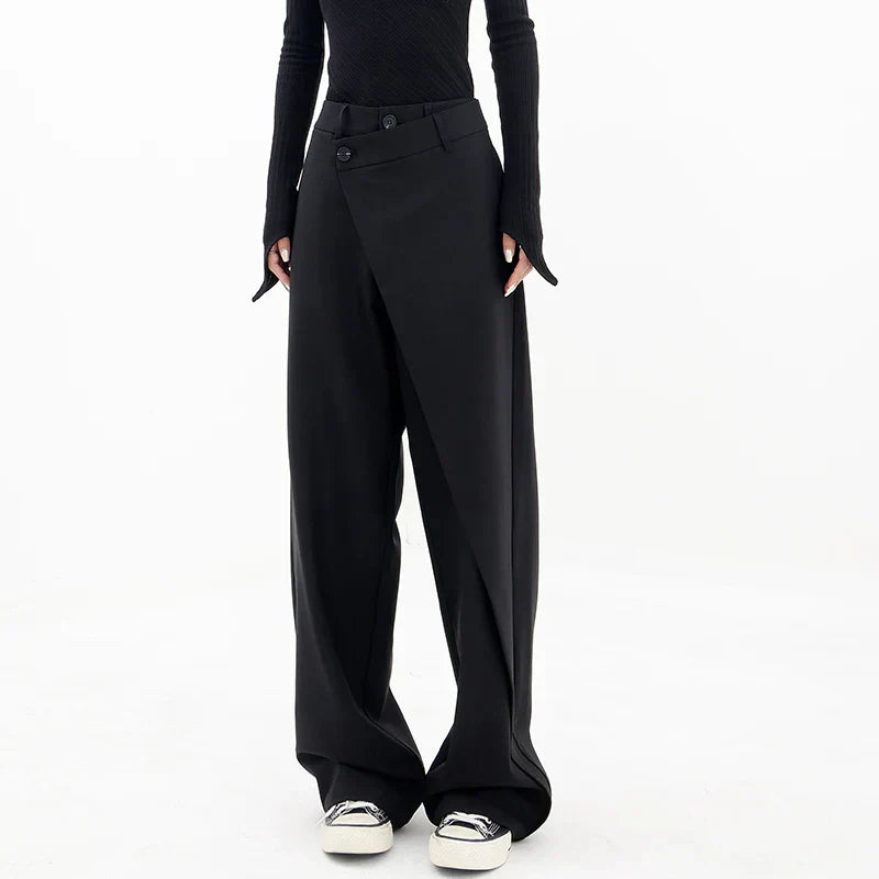 Women's casual trousers with a modern cut