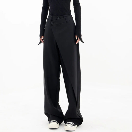 Women's casual trousers with a modern cut