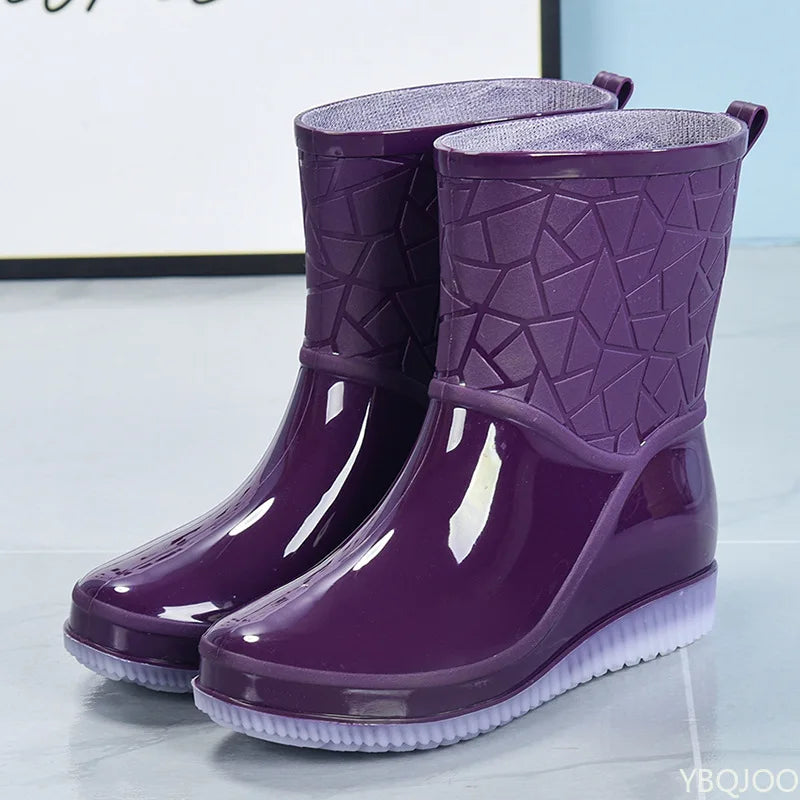 Kurze Gummistiefel für Damen als wetterfeste Alltagsschuhe