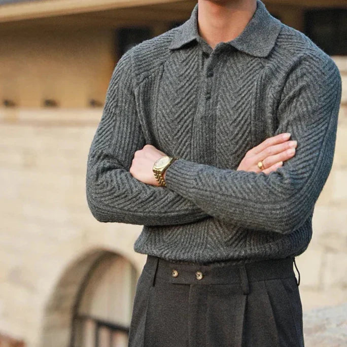 Men's knitted polo shirt with a modern pattern