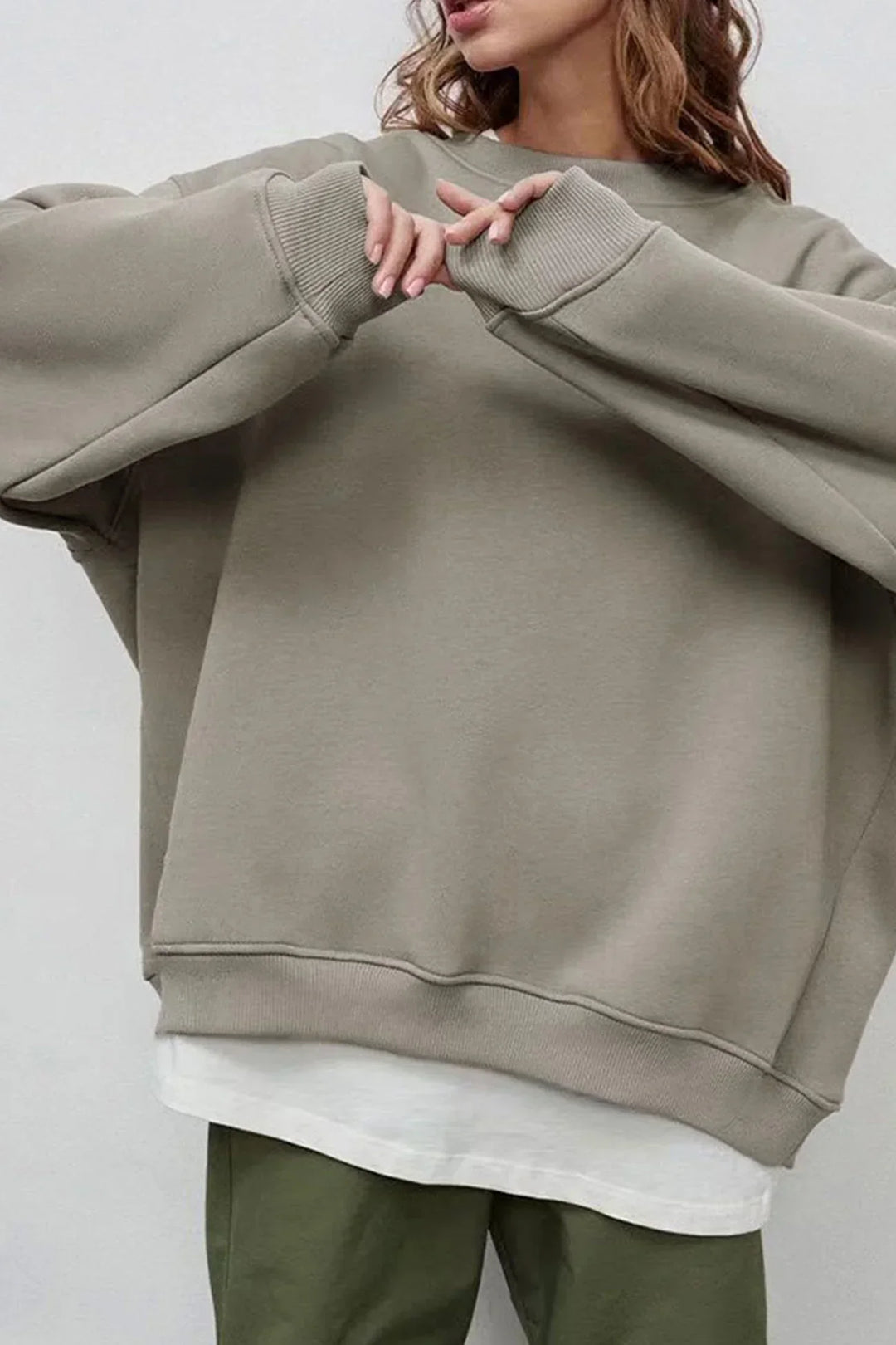 Women's Oversized Sweatshirt with Round Neck
